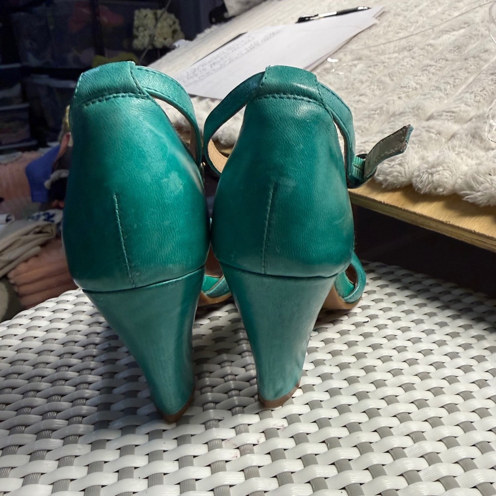 Miz Mooz Cherub Leather Laser Cut D'Orsay Ankle Strap Heels 6 * see condition - Picture 8 of 10